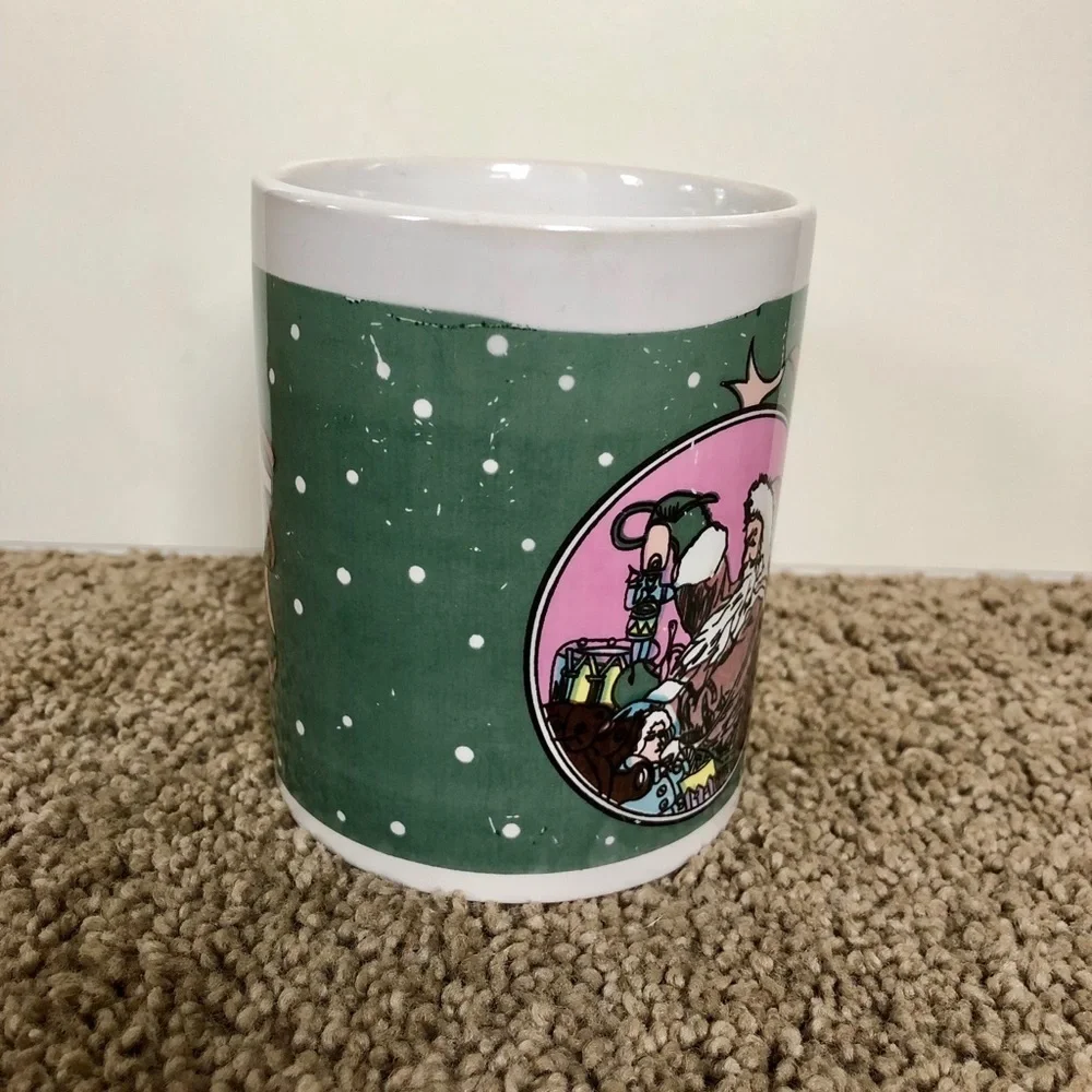 Green Porcelain Holiday Christmas Coffee & Tea Mug - Picture 6 of 7